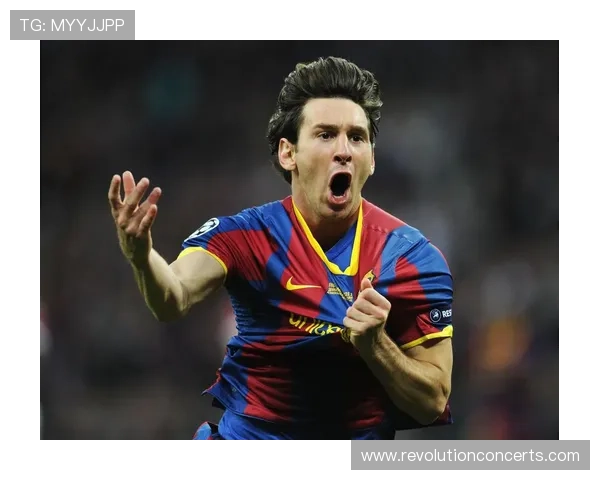 阿尔巴与梅西配合默契,进攻端表现稳健 阿尔巴与梅西配合默契,进攻端表现稳健