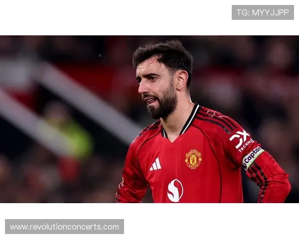 德容与布鲁诺·费尔南德斯:中场角色与数据产出差异解析 德容与布鲁诺·费尔南德斯:中场角色与数据产出差异解析